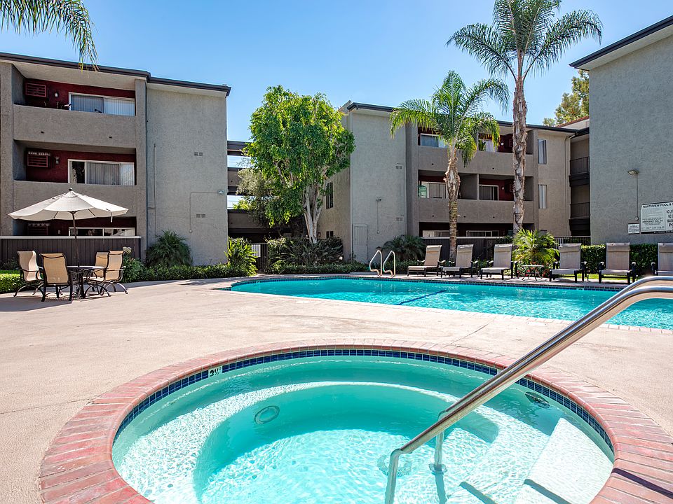 NorthviewSouthview Apartment Homes Apartment Rentals Reseda, CA Zillow