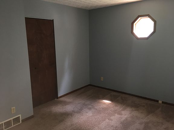 Smaller bedroom