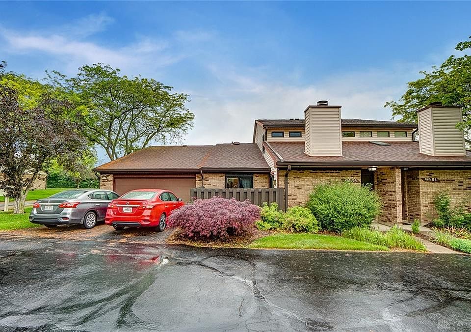 1st image of 9585 Villa Way