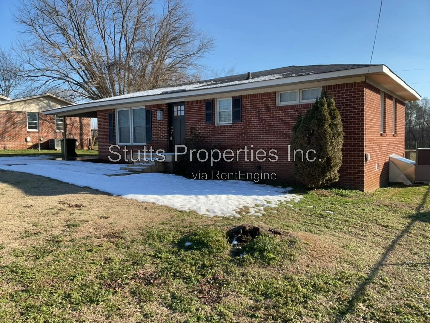 3 bed, 1.0 bath, 1116 sqft, $1,095 — Photo 2