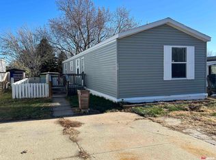 3510 NW Palm Ct, Lincoln, NE 68521