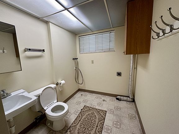 4th image of 2615 E Towne Dr