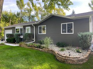 101 Island View Dr, Alpena, MI 49707