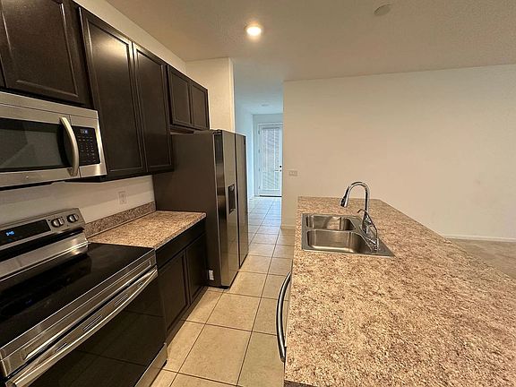 3rd image of 211 Boydfield Ln