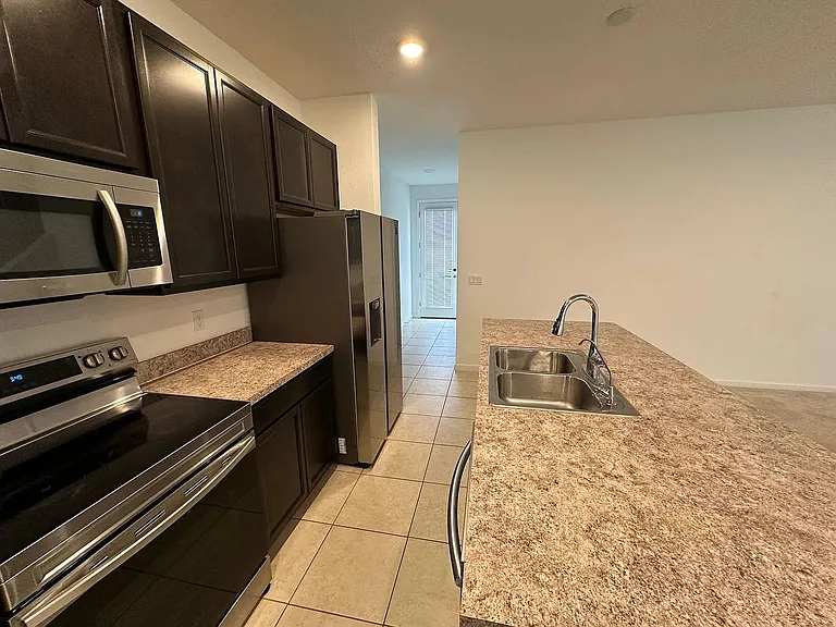 211 Boydfield Ln — Photo 3