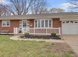 8408 Rockhaven Ln, Saint Louis, MO