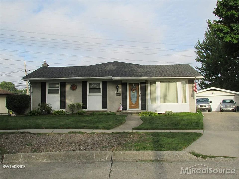 1st image of 29683 Newport Dr