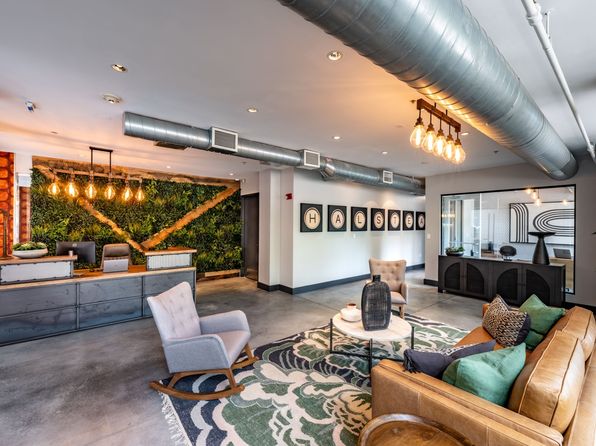 40 Locke St #1-905