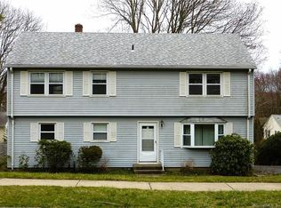 75 Snowapple Ln, Milford, CT 06460