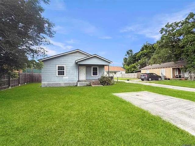 Building Photo - 4198 Pasadena Dr