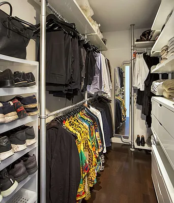 Sold by Compass | media 19