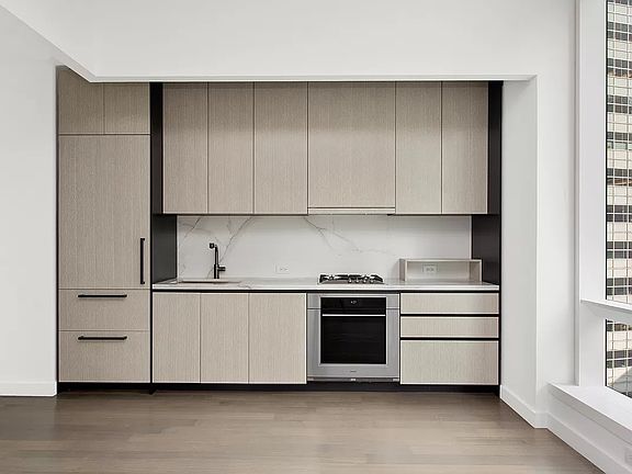 5th image of 111 Murray St Unit 14-D
