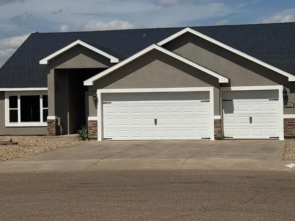 2116 Hali Ln, Clovis, NM 88101