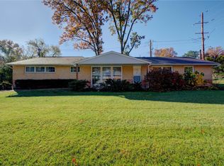 14 Bon Price Ln, Saint Louis, MO 63132