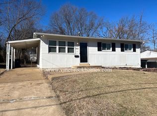 3629 Long Dr, Saint Ann, MO