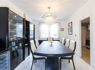 82-81 165th St, Jamaica, NY 11432