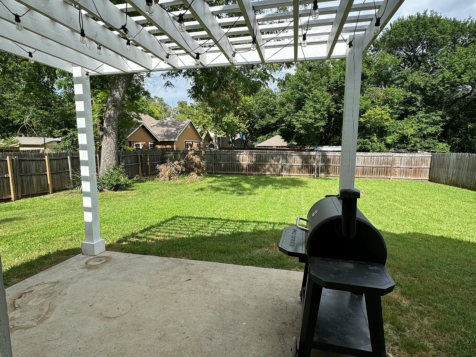 3 bed, 1295 sqft, $2,000 — Photo 3
