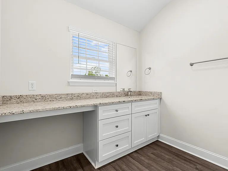 802 Market St #804 — Photo 20