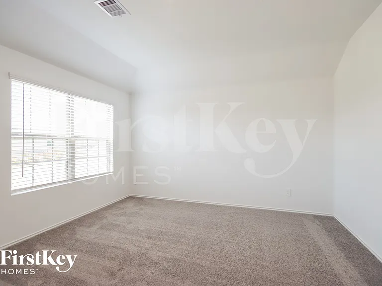 3731 Solanum Dr — Photo 8