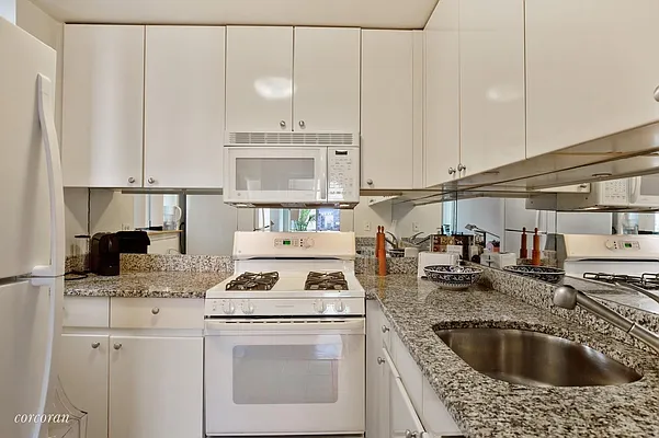 Rented by Corcoran | media 30