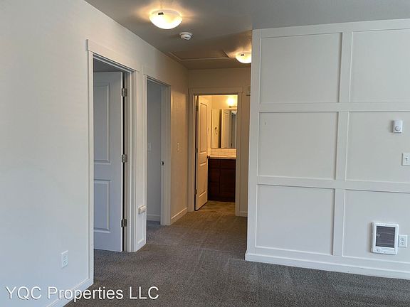 4th image of 219 SE Clark Ave #107