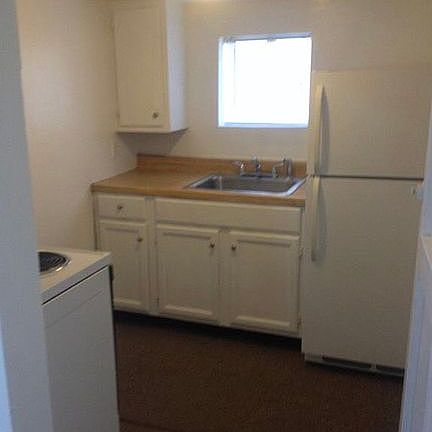 4th image of 4620 Lancaster Ave APT B