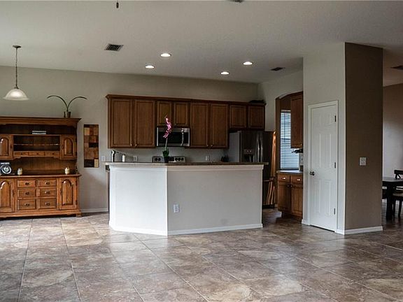 5th image of 10914 Ancient Futures Dr