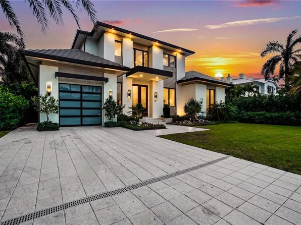 264 8th AVE S, NAPLES, FL 34102