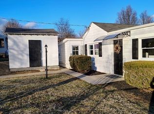 1318 Commonwealth Ave, Front Royal, VA 22630