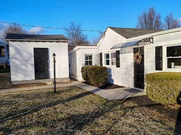 1318 Commonwealth Ave, Front Royal, VA 22630