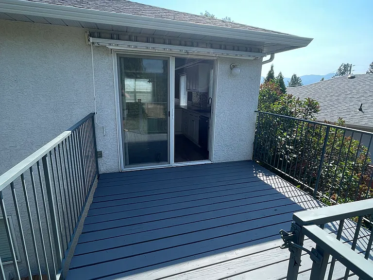 Private deck