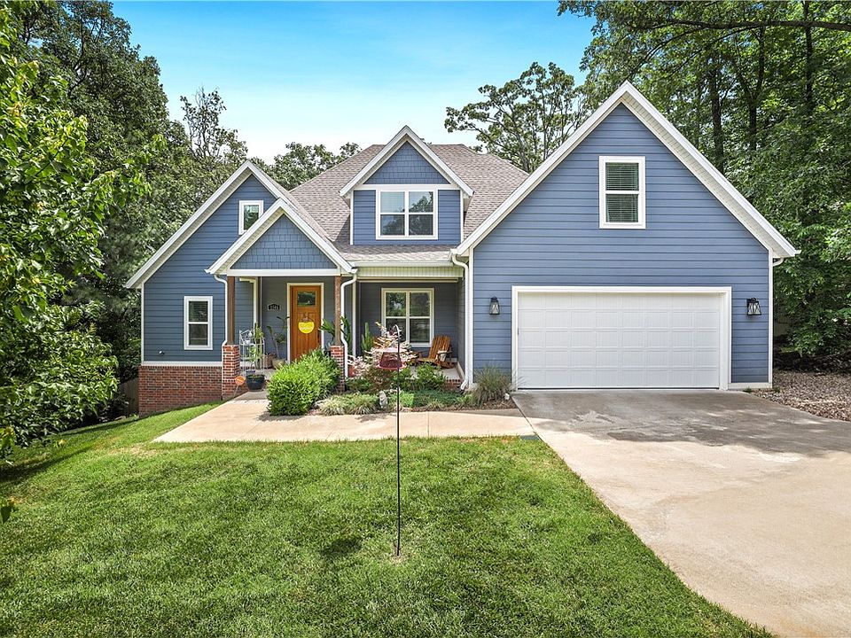 1st image of 1146 Columbus Pl