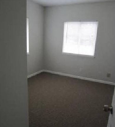 3rd image of 6201 S Mullen St