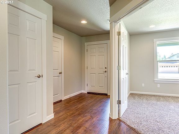 4th image of 120 Zephyr Dr