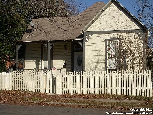 1st image of 422 SPOFFORD AVE
