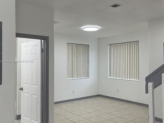 2nd image of 2625 SE 14th Ave #398