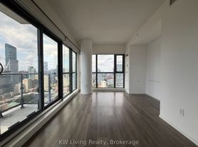 159 Dundas St E