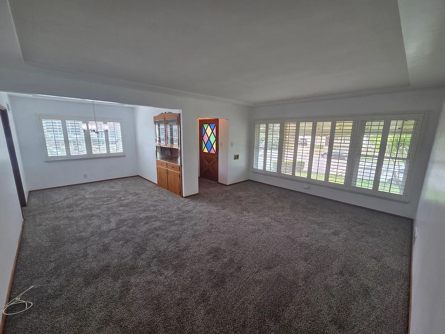 Excellent 3 Bed, 2 Bath Corner Lot Home! — Photo 4