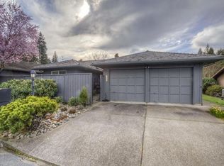 7406 SW Clear Hills Dr, Portland, OR 97225