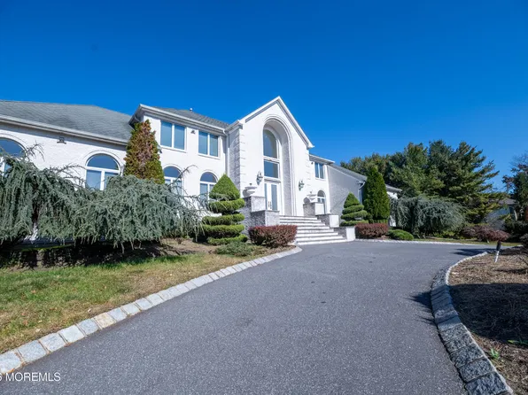 12 Black Walnut Way, Marlboro, NJ 07746