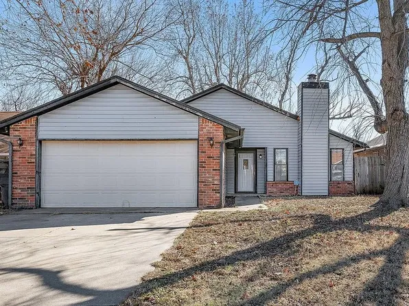 12312 SW 14th St, Yukon, OK 73099