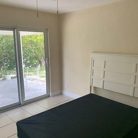 2414 Palm Ridge Rd #B — Photo 5