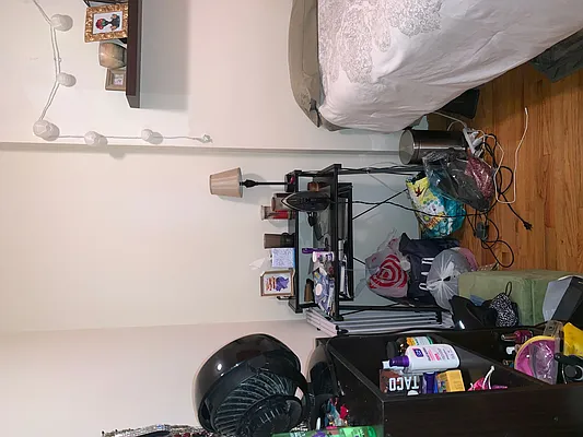 Rented by Chartwell Manhattan Realty | media 4