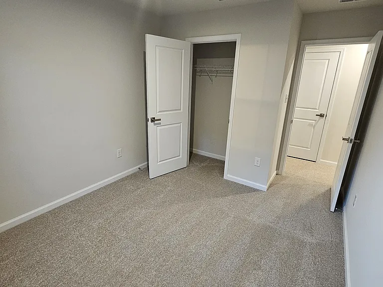 2032 Lewis Creek Cir NE — Photo 18