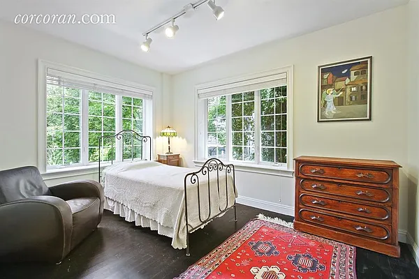 Sold by Corcoran | media 6