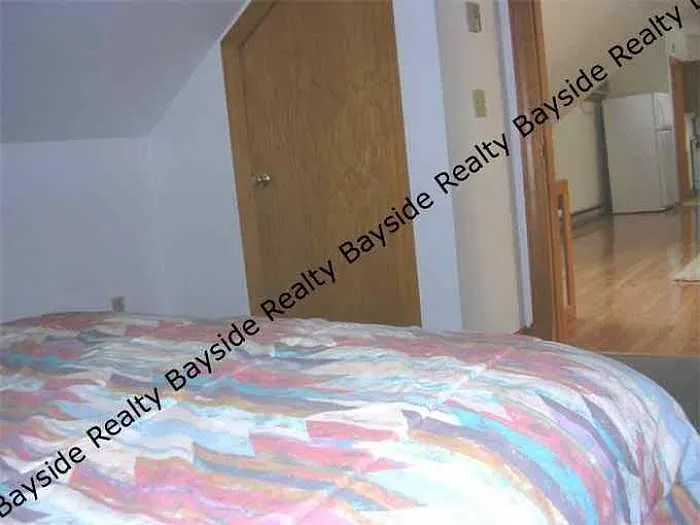27 Clinton St — Photo 6