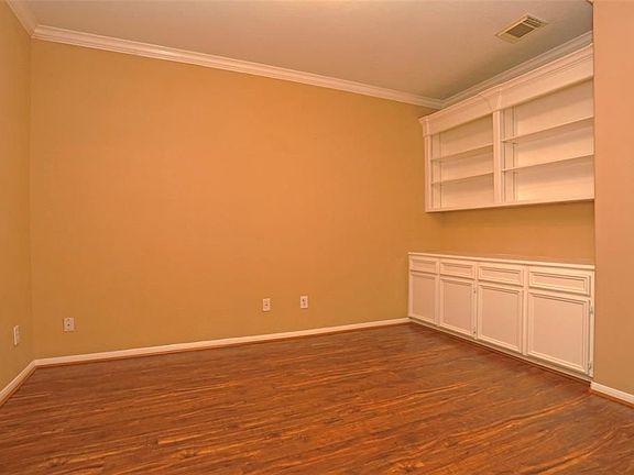 4th image of 6423 Coley Park