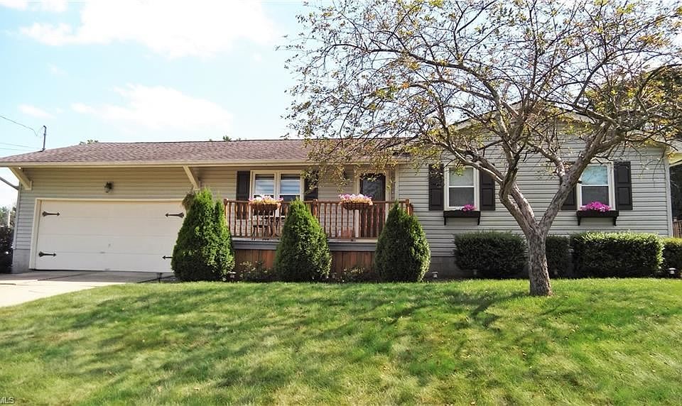 1st image of 2264 Woodridge Ct