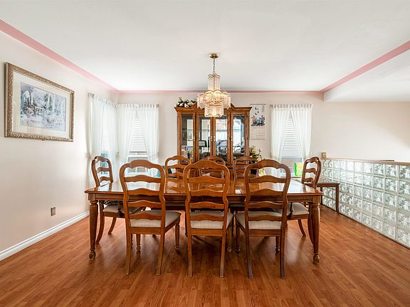 5th image of 116 Ravine Dr