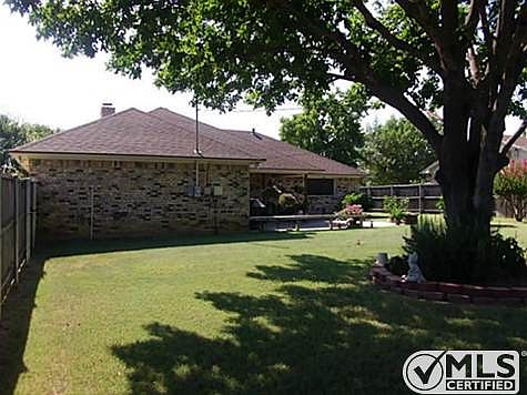 5th image of 3800 Yellowstone Pl